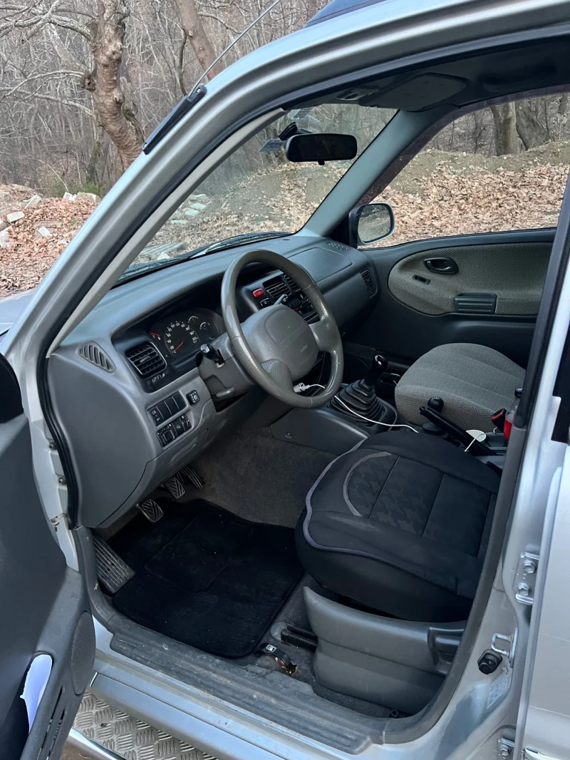 Suzuki Grand vitara Suzuki Grand Vitara 2.5 Газ/Бензин, снимка 9 - Автомобили и джипове - 53274146