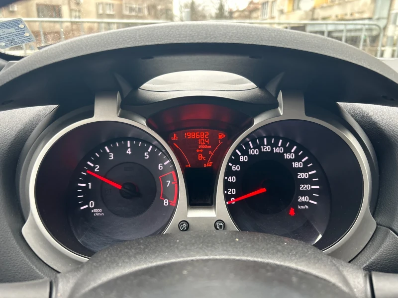 Nissan Juke, снимка 9 - Автомобили и джипове - 53383576