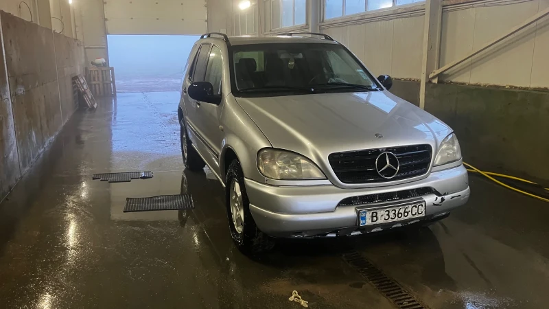 Mercedes-Benz ML 270 W163 , снимка 2 - Автомобили и джипове - 53388937
