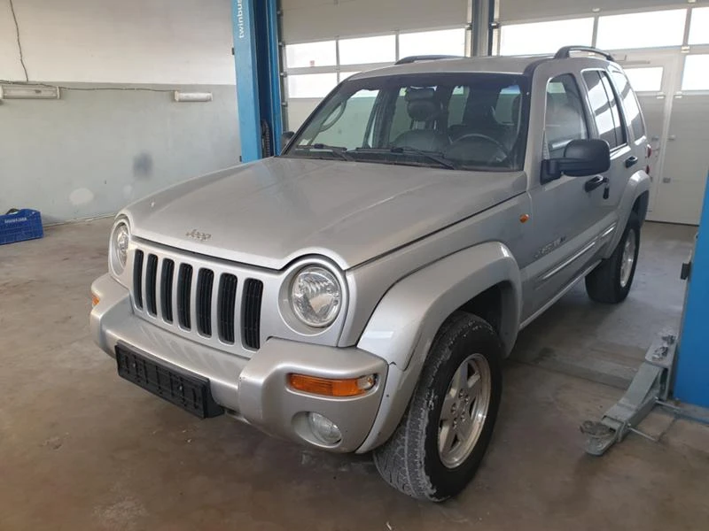 Jeep Cherokee 3.7i, снимка 1 - Автомобили и джипове - 26357714