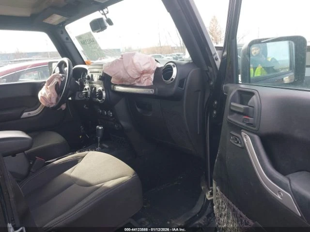 Jeep Wrangler UNLIMITED SAHARA - изображение 5