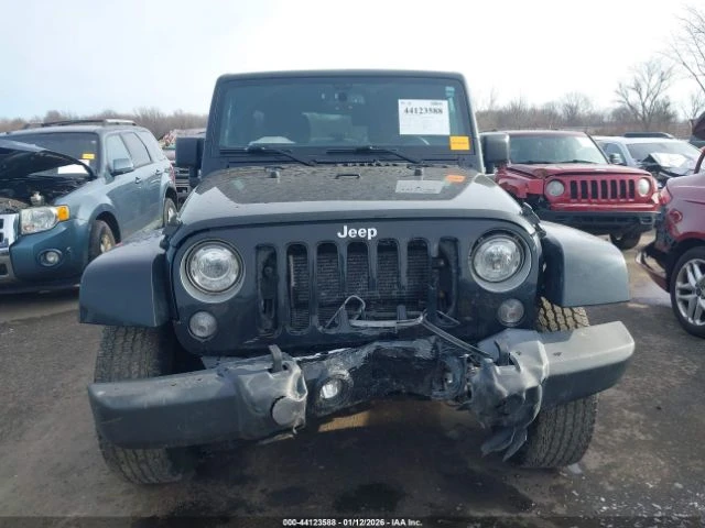 Jeep Wrangler UNLIMITED SAHARA, снимка 12 - Автомобили и джипове - 53356365