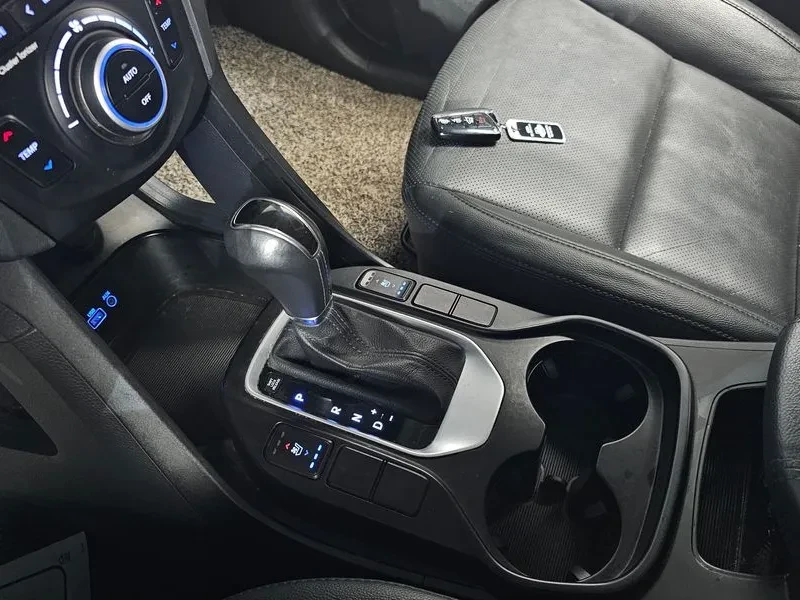 Hyundai Santa fe 2.0 4Wd Premium, снимка 9 - Автомобили и джипове - 53780424