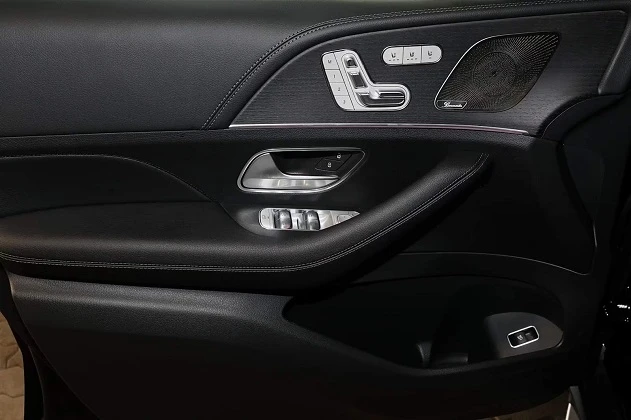 Mercedes-Benz GLE 580 4Matic = AMG Line = Premium Plus Гаранция, снимка 3 - Автомобили и джипове - 55823884