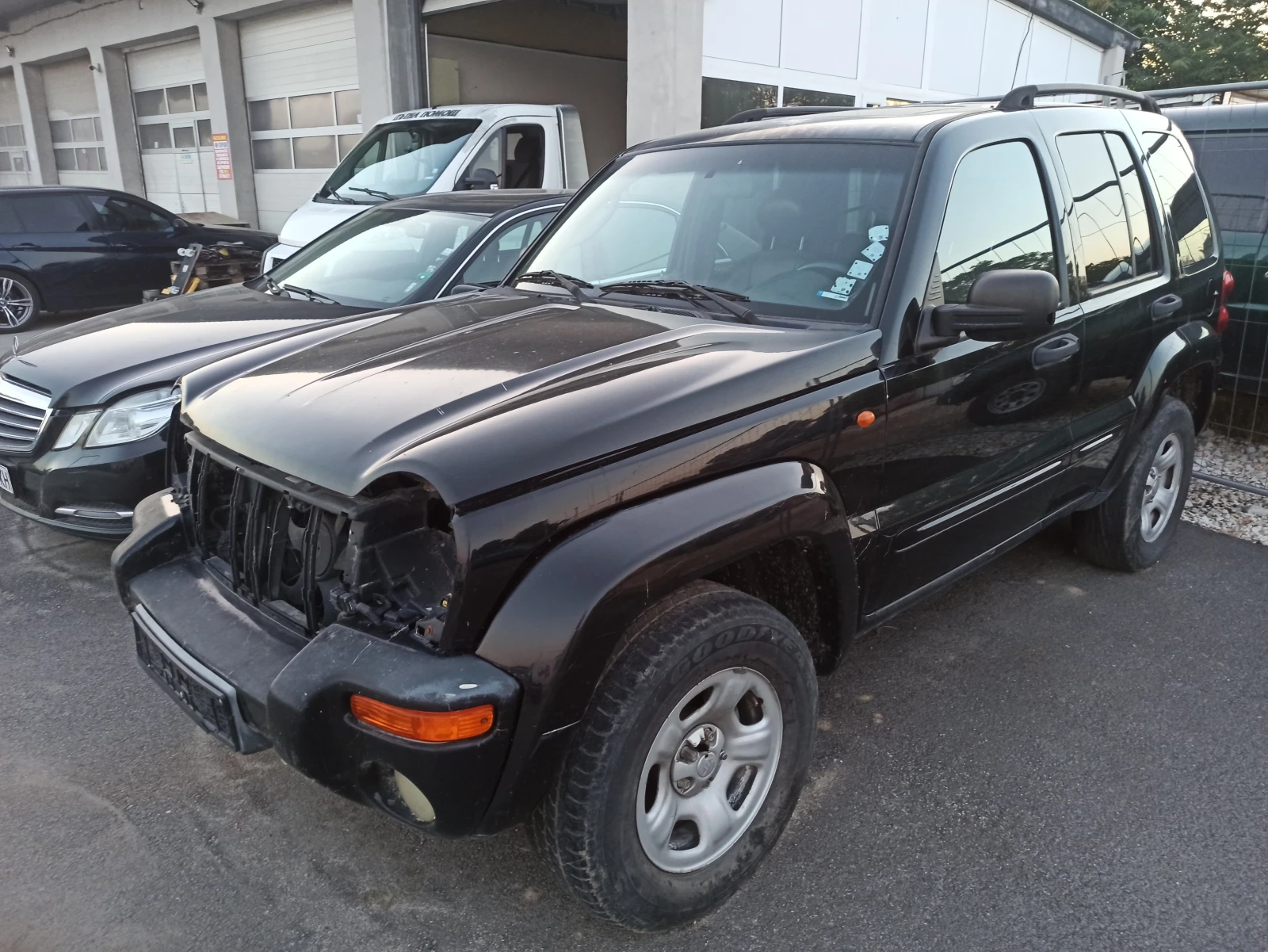Jeep Cherokee 3.7i - изображение 3