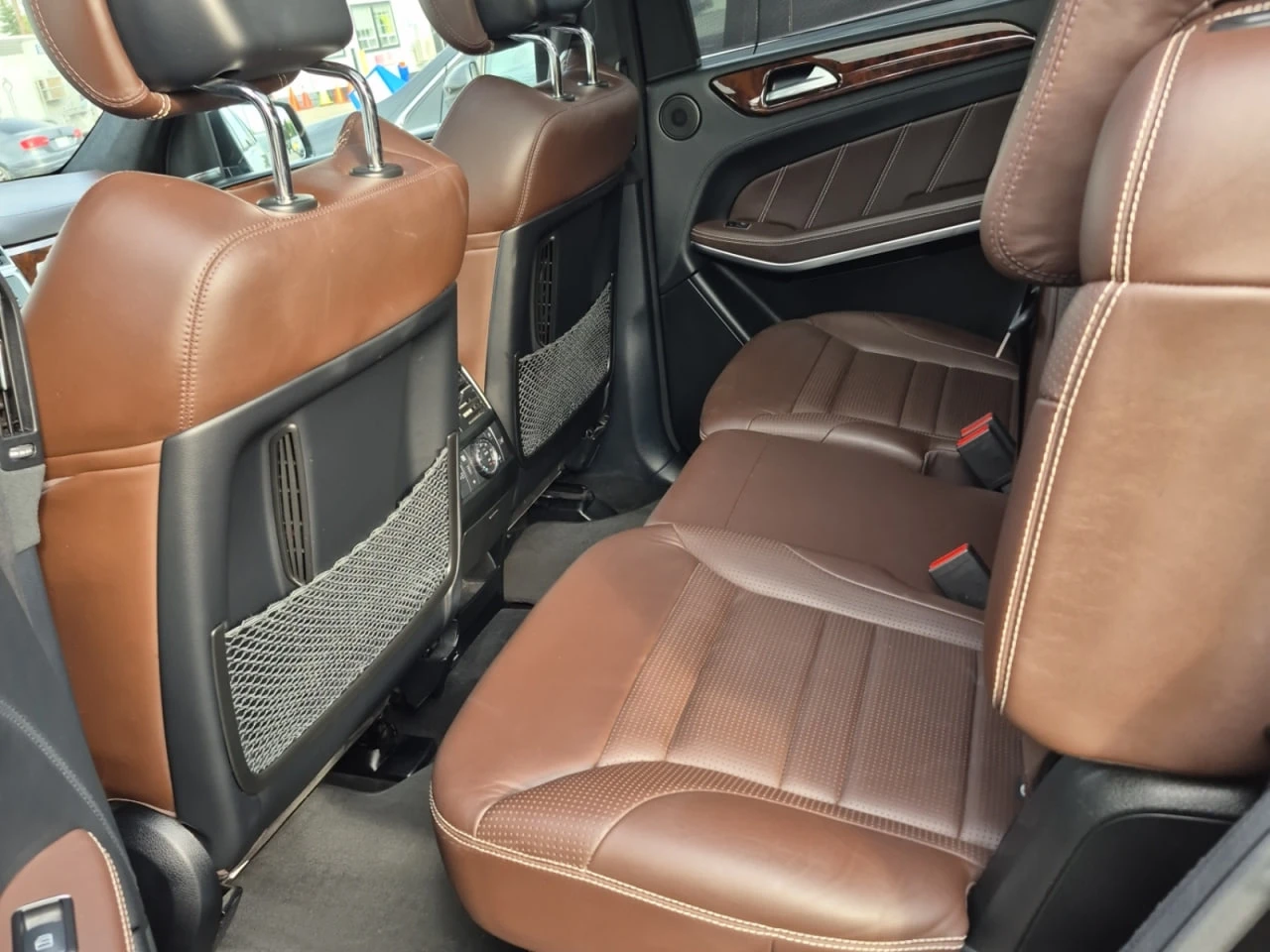 Mercedes-Benz GL 63 AMG AWD, 5.5L 8cyl / Lane Asist / Обдухване/ Carfax  - изображение 8
