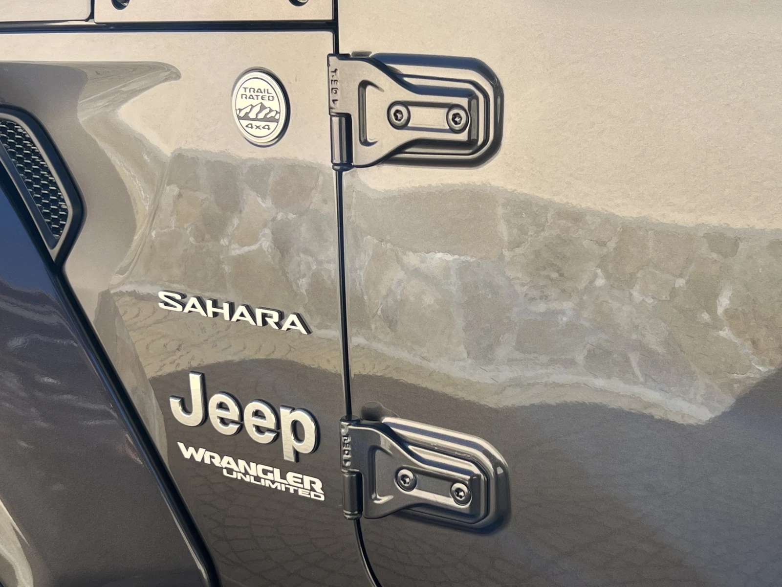 Jeep Wrangler SAHARA UNLIMITED 4x4 | Mobile.bg   14