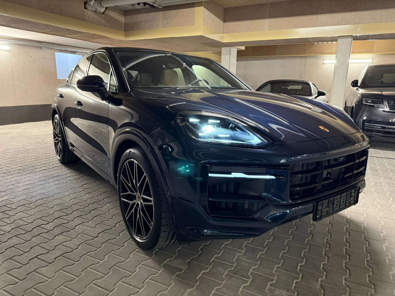 Porsche Cayenne Coupe* SportDesign* PassengerDisplay* HuD* 360 | Mobile.bg   2