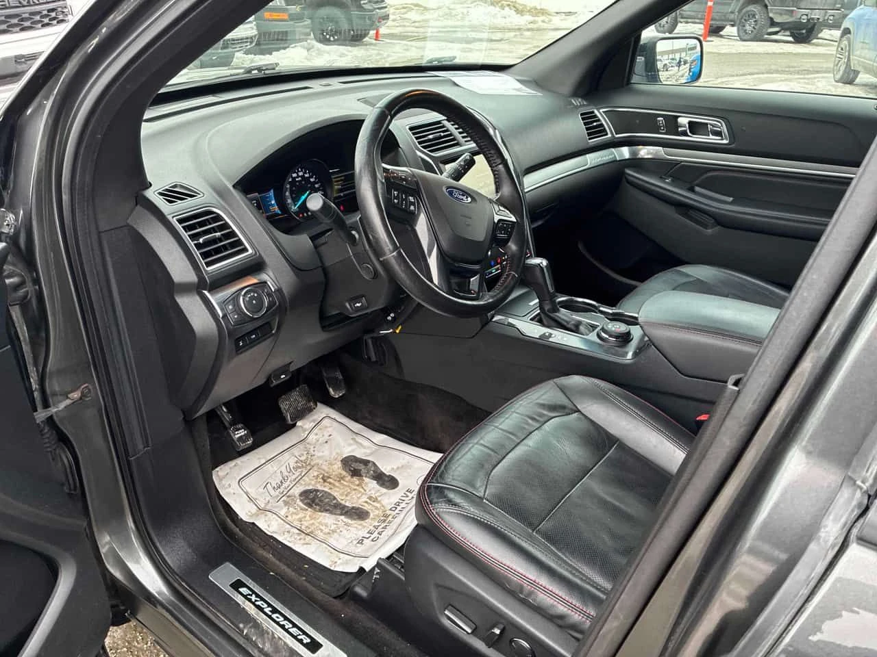 Ford Explorer SPORT AWD * 360 КАМЕРА* ОДБУХВАНЕ* ПАНОРАМА*  - изображение 6