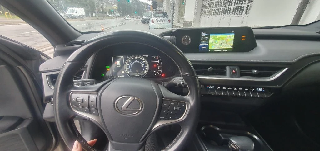 Lexus UX 250h  Business, снимка 6 - Автомобили и джипове - 53944960