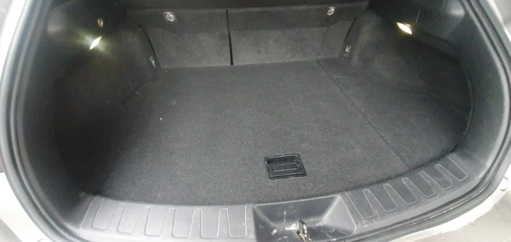 Lexus UX 250h  Business, снимка 8 - Автомобили и джипове - 53944960