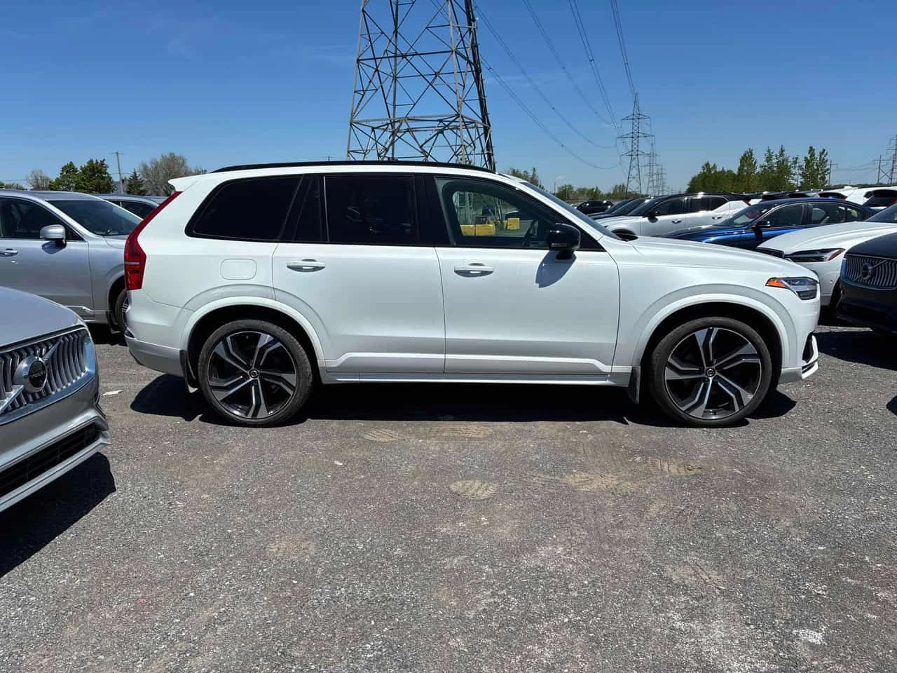 Volvo Xc90 * R Design * BOWERS & WILKINS * 7 МЕСТЕН * CARFAX, снимка 3 - Автомобили и джипове - 54692337