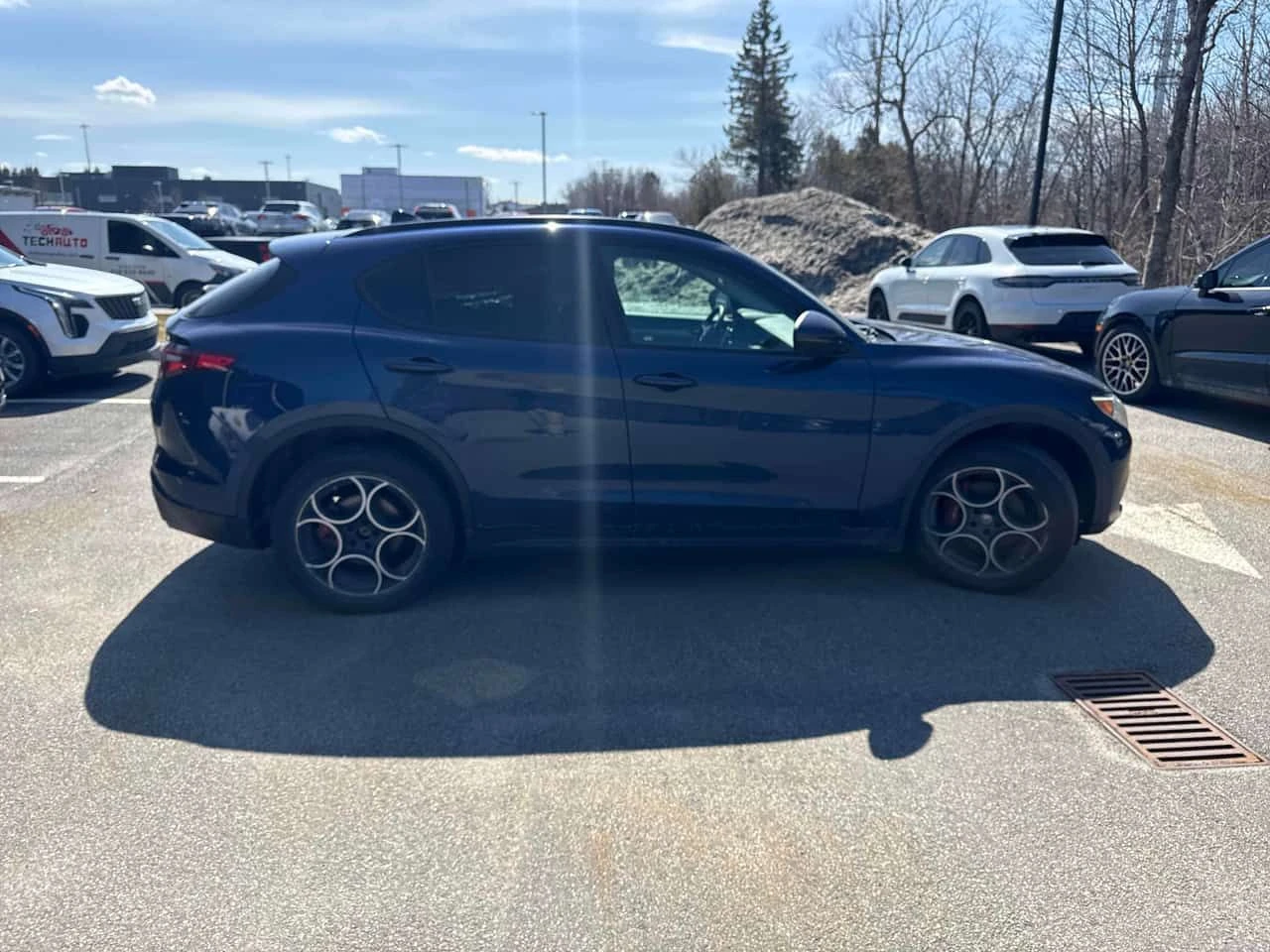 Alfa Romeo Stelvio * Sport * АВТОКРЕДИТ * ПРЕДСТАВИТЕЛСТВО, снимка 3 - Автомобили и джипове - 54711023