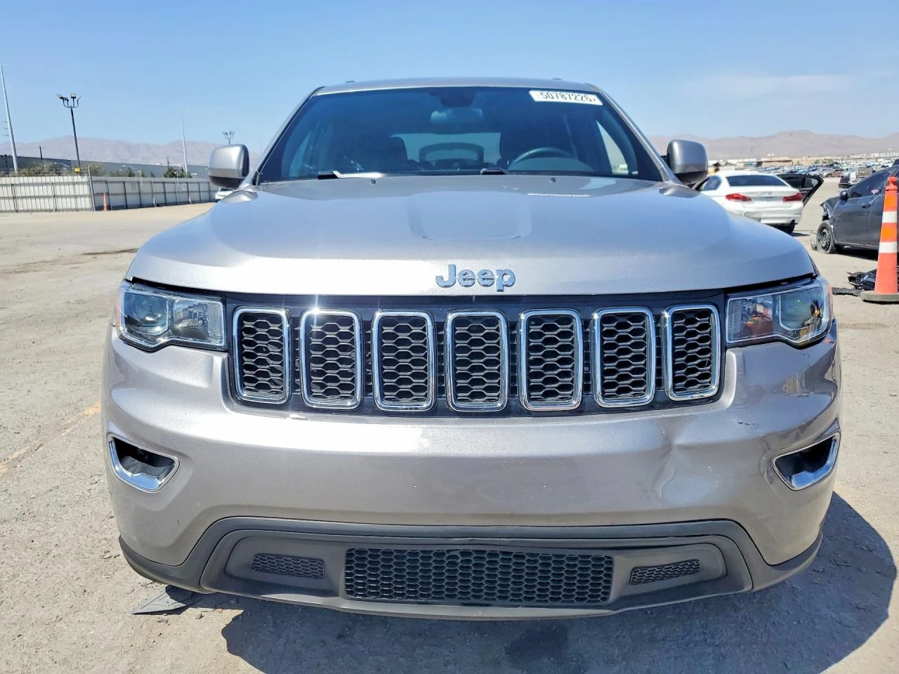 Jeep Grand cherokee 3.6l Laredo, снимка 5 - Автомобили и джипове - 55102691