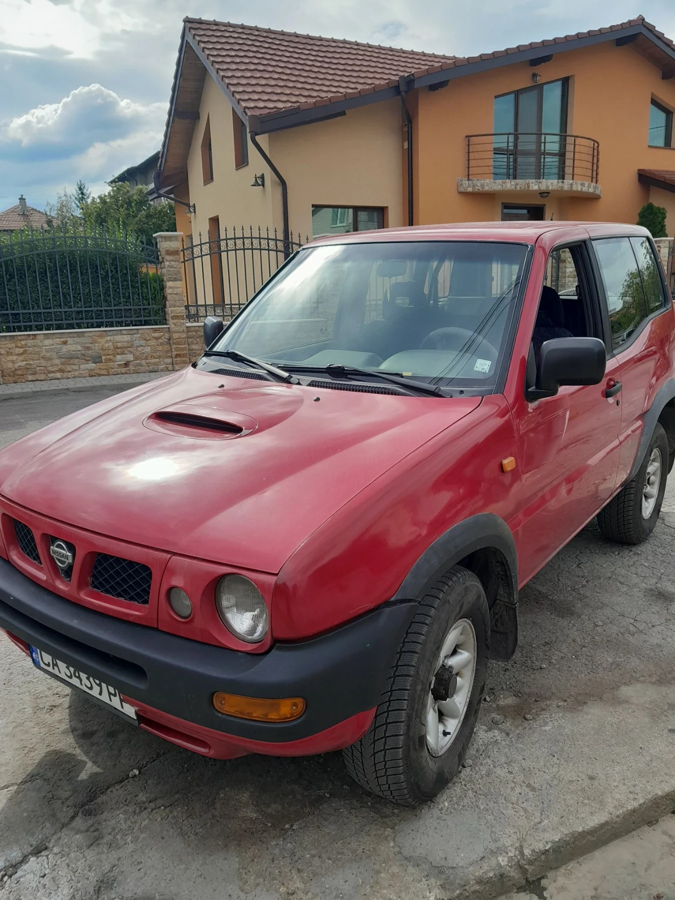 Nissan Terrano, снимка 2 - Автомобили и джипове - 56445731