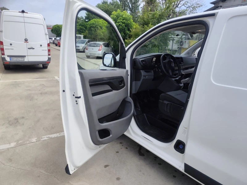 Toyota Proace 1.6, снимка 8 - Бусове и автобуси - 52278570