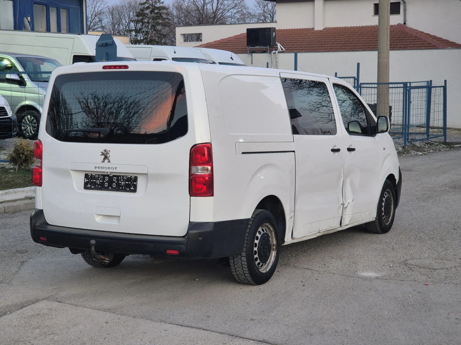 Peugeot Expert 2.0BlueHDI 120 Premium Pack - изображение 4