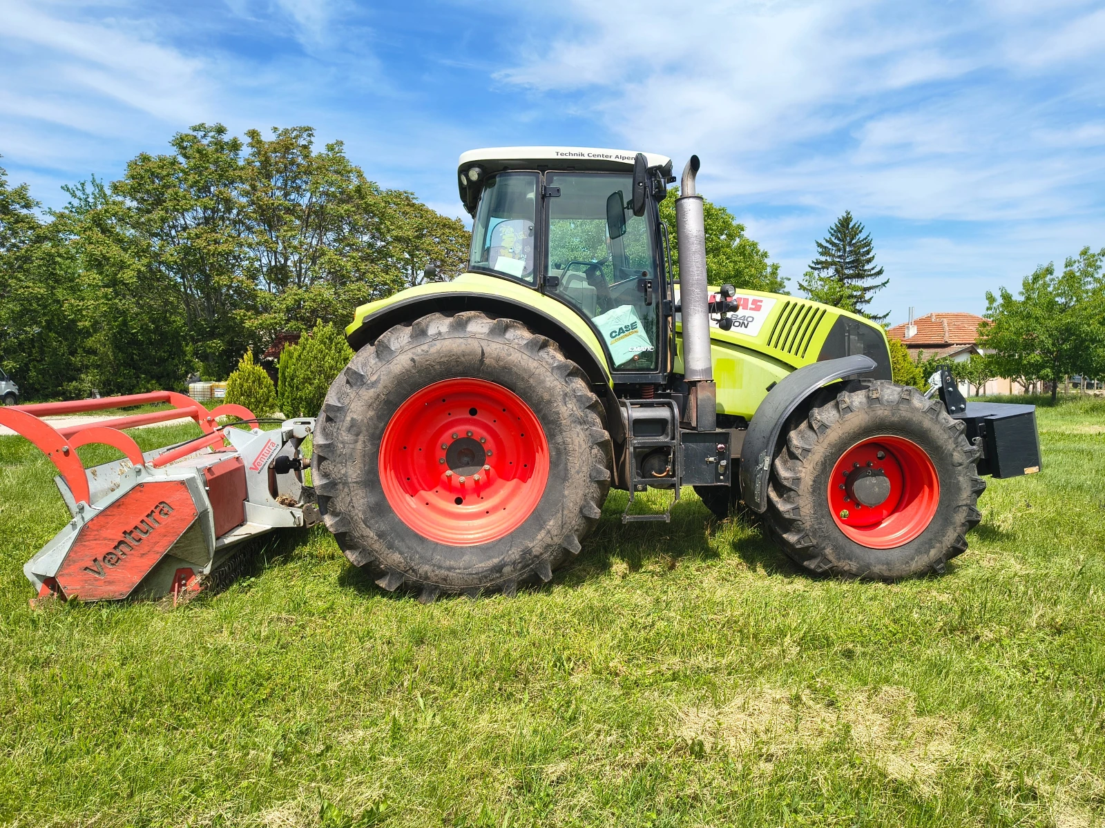 Трактор Claas AXION 840 CMATIC, снимка 6 - Селскостопанска техника - 54675969