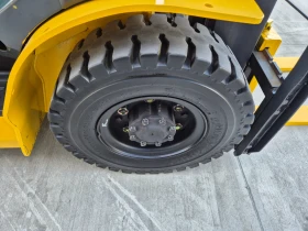 Мотокар Komatsu  2 тона / АВТОМАТ / ГАЗ + БЕНЗИН / , снимка 12