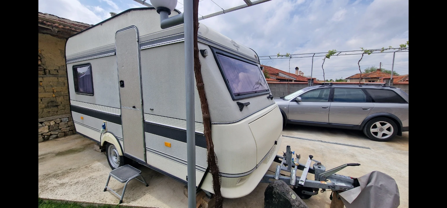 Каравана Hobby DE Luxe 370 - изображение 4