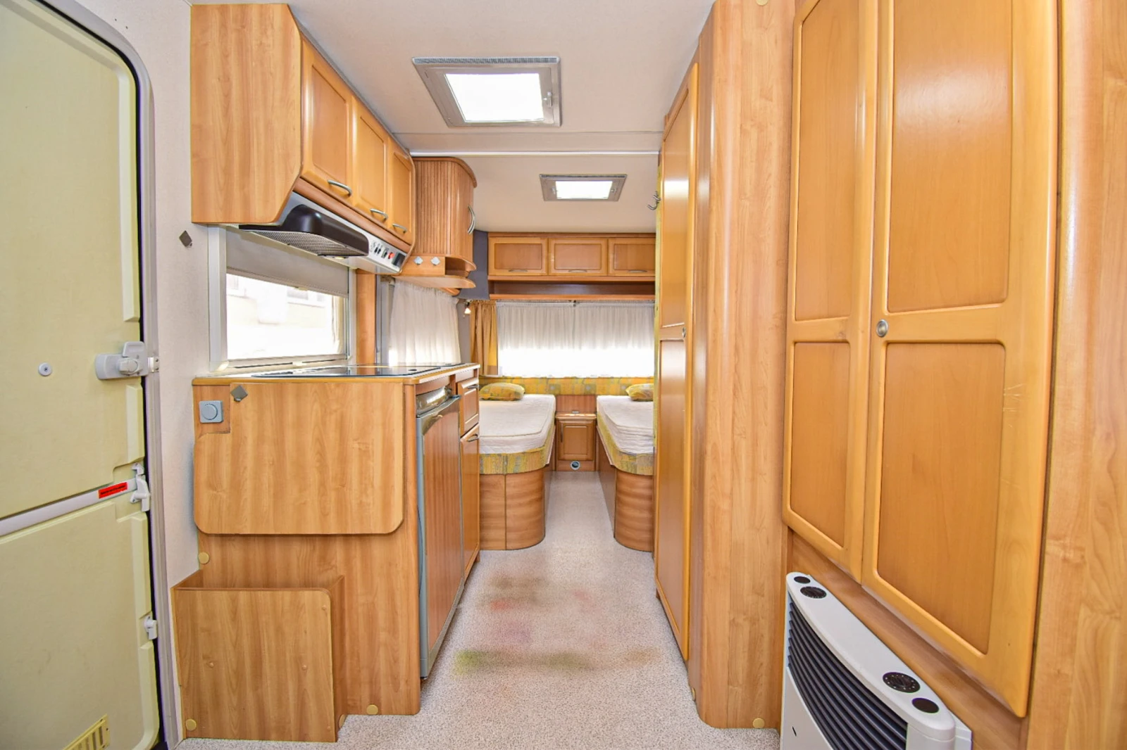 Каравана Knaus Azur 500 - изображение 6