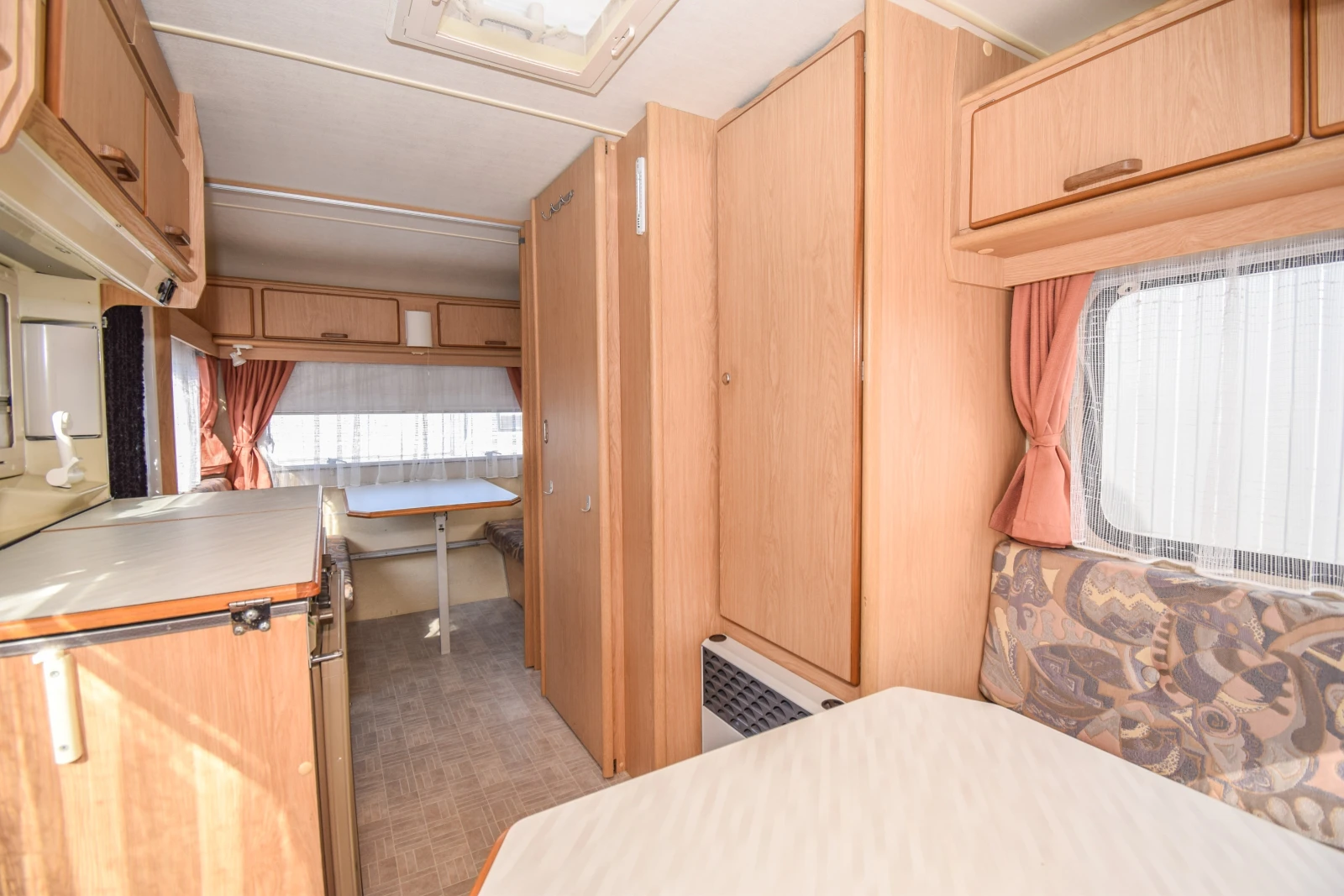 Каравана Chateau La Car Trophee 450+ Форселт/Тента, снимка 15 - Каравани и кемпери - 55731097