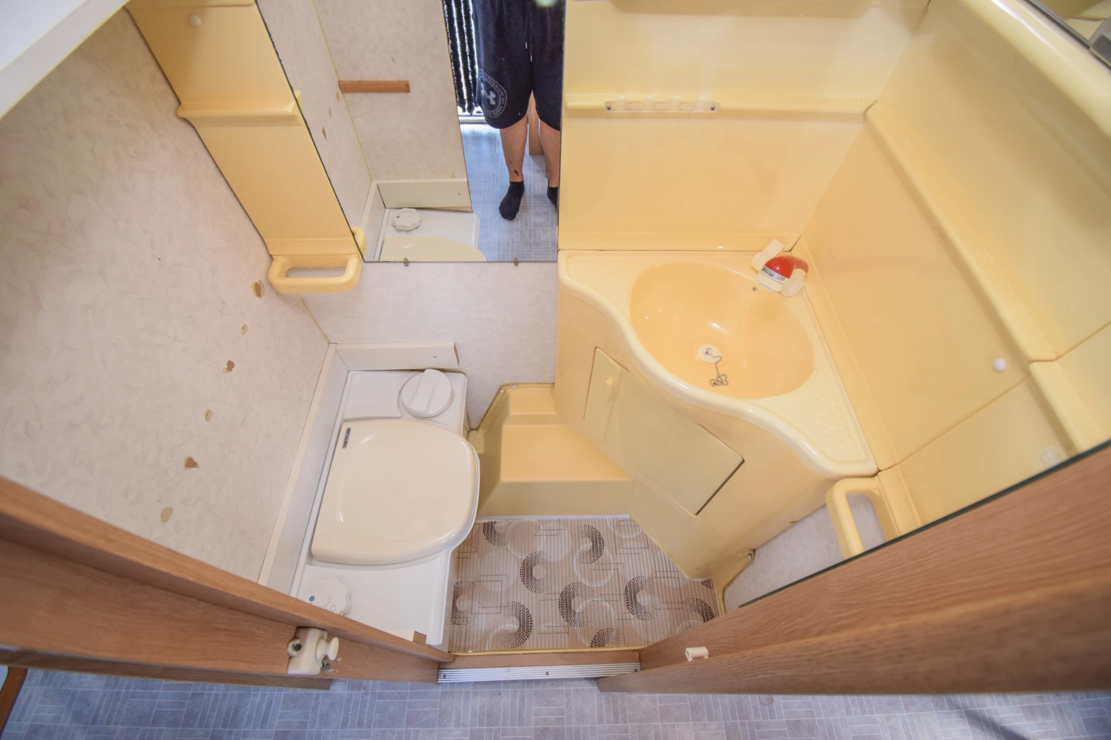 Каравана Chateau La Car Trophee 450+ Форселт/Тента, снимка 17 - Каравани и кемпери - 55731097