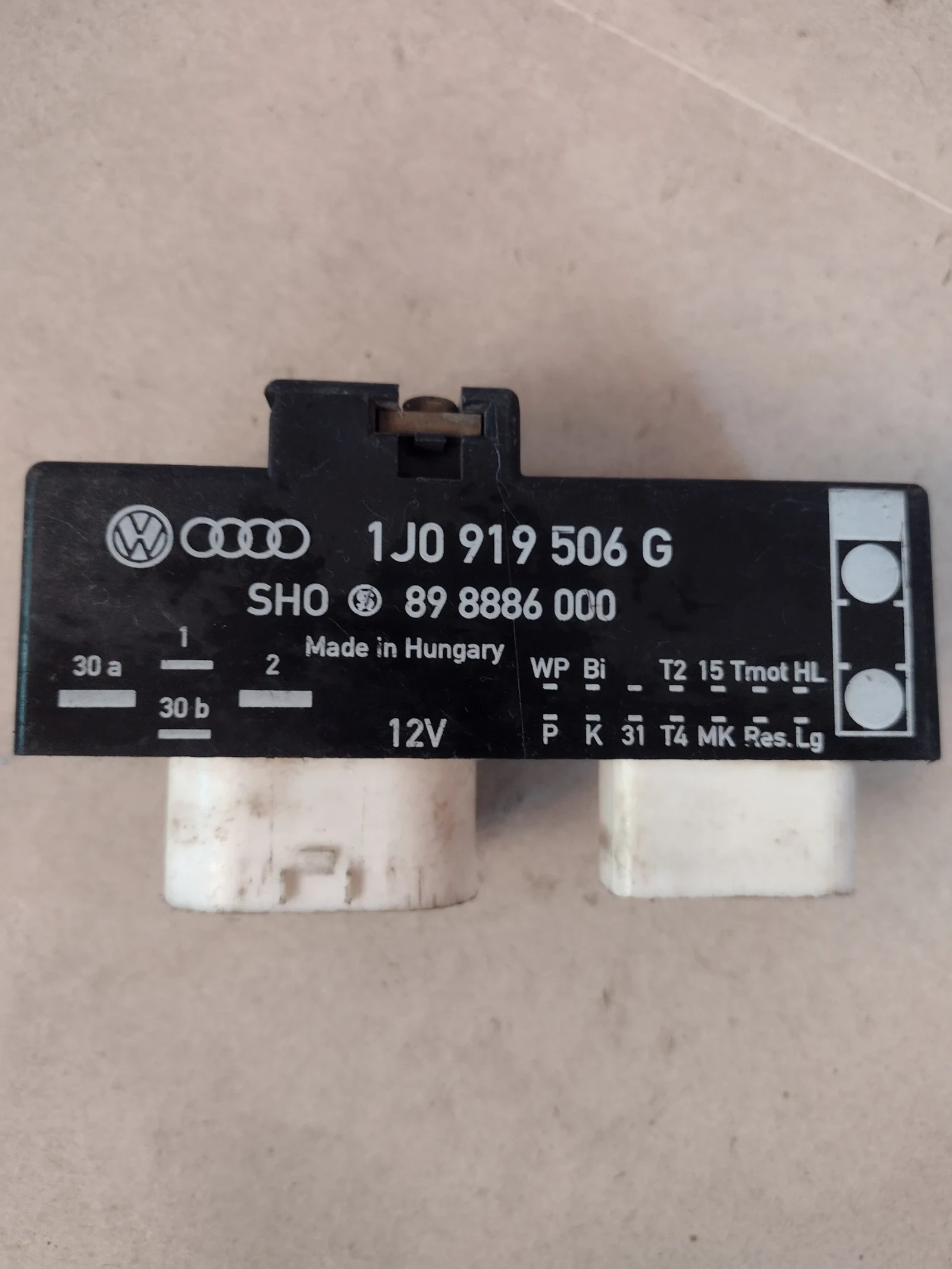 1J0 919 506 G  89 8886 000 реле за перка VW, AUDI, SKODA, SEAT 1J0919506G  898886000 | Mobile.bg — изображение 1