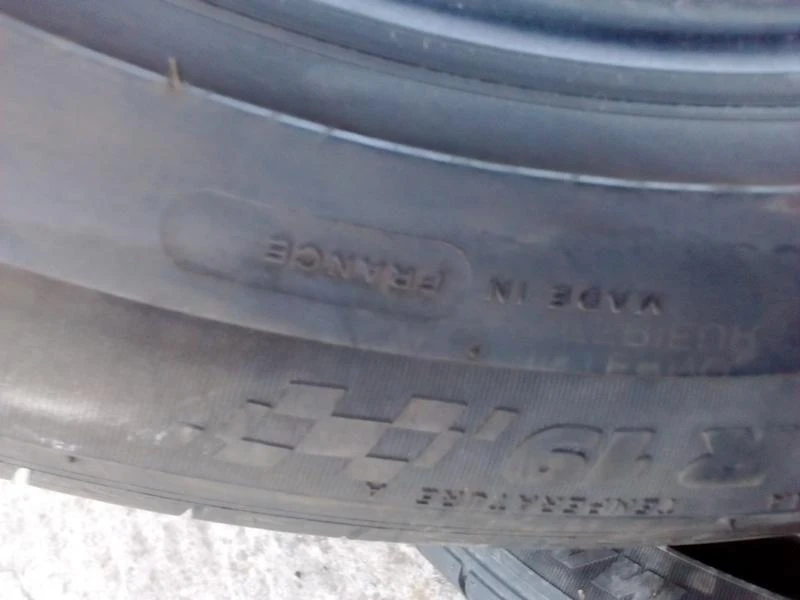 Гуми Летни 235/55R19, снимка 8 - Гуми и джанти - 18570751