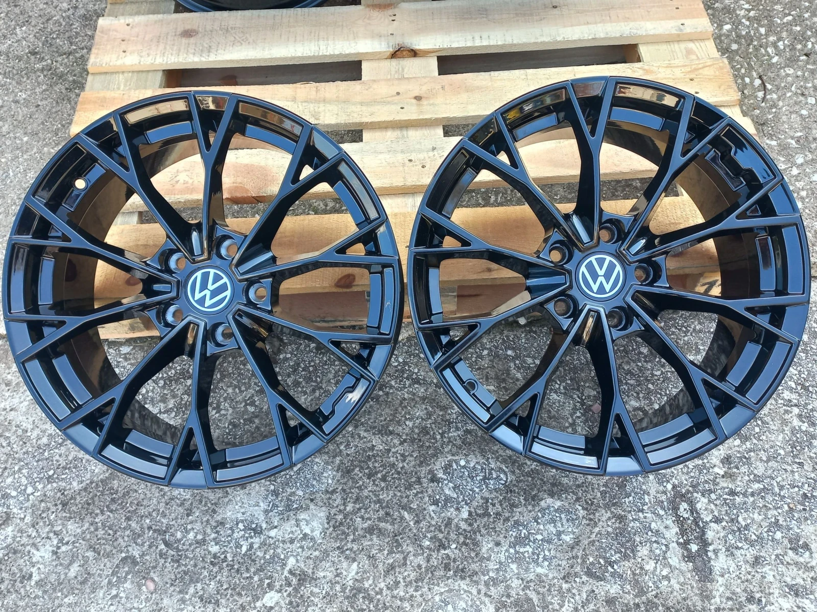 Джанти за VW, снимка 4 - Гуми и джанти - 56016130