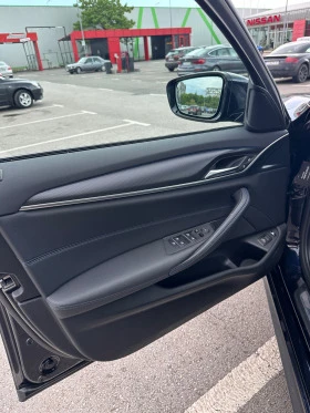 BMW 530 E M-packet Shadow line X-drive Laser HUD , снимка 9