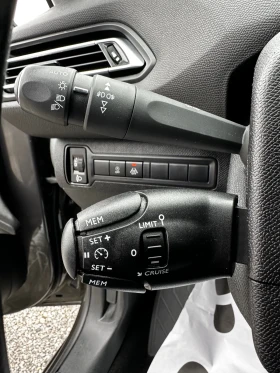 Peugeot 308 1.5HDI-FULL LED-360-110000км-СЕРВИЗНА ИСТОРИЯ, снимка 11