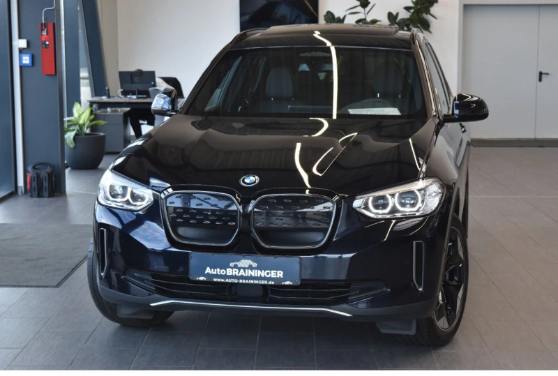 BMW iX3 Pano LiveCockpit LED NaviPlus, снимка 1 - Автомобили и джипове - 47455606