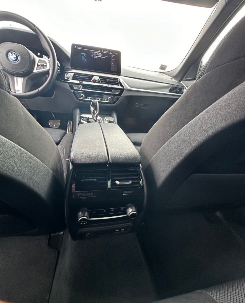 BMW 530E M-packet Shadow line X-drive Laser HUD , снимка 12 - Автомобили и джипове - 45698208