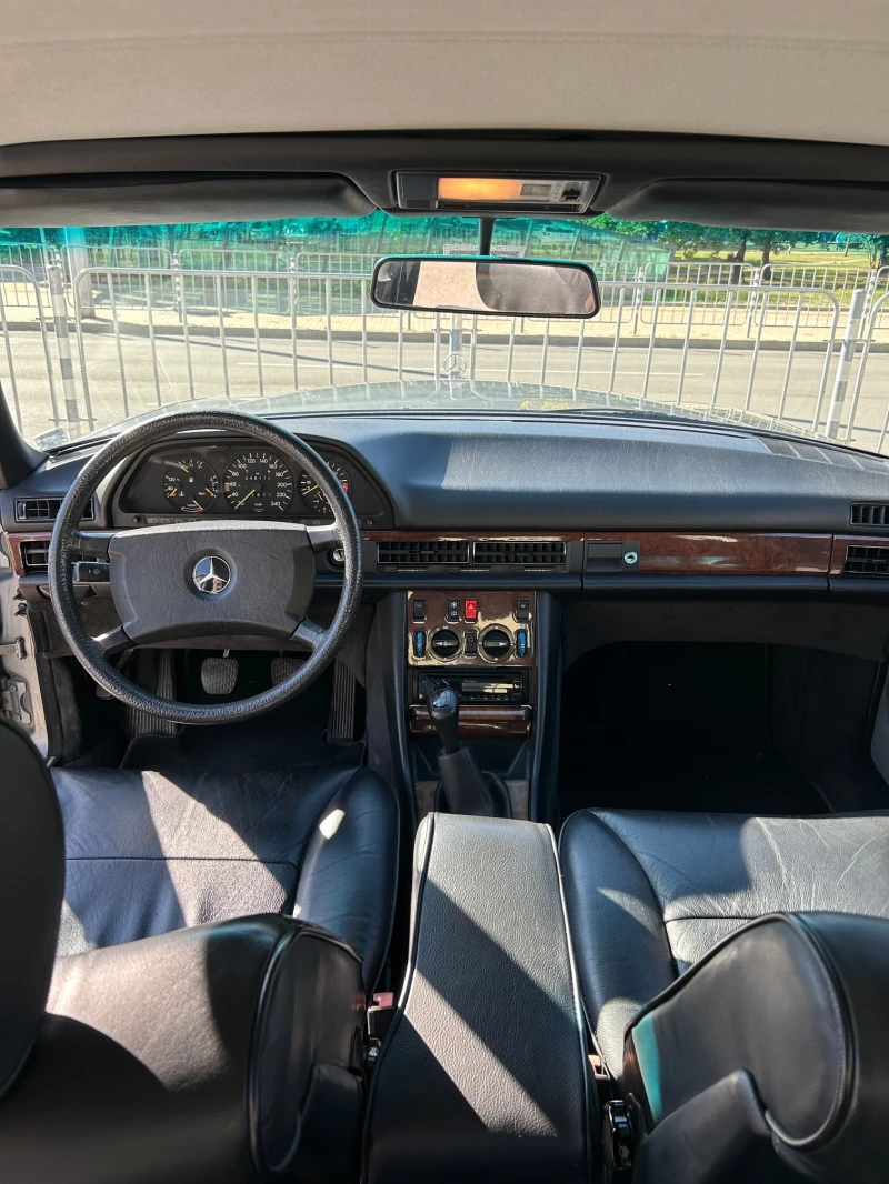 Mercedes-Benz 126 300 SE, снимка 10 - Автомобили и джипове - 47410761