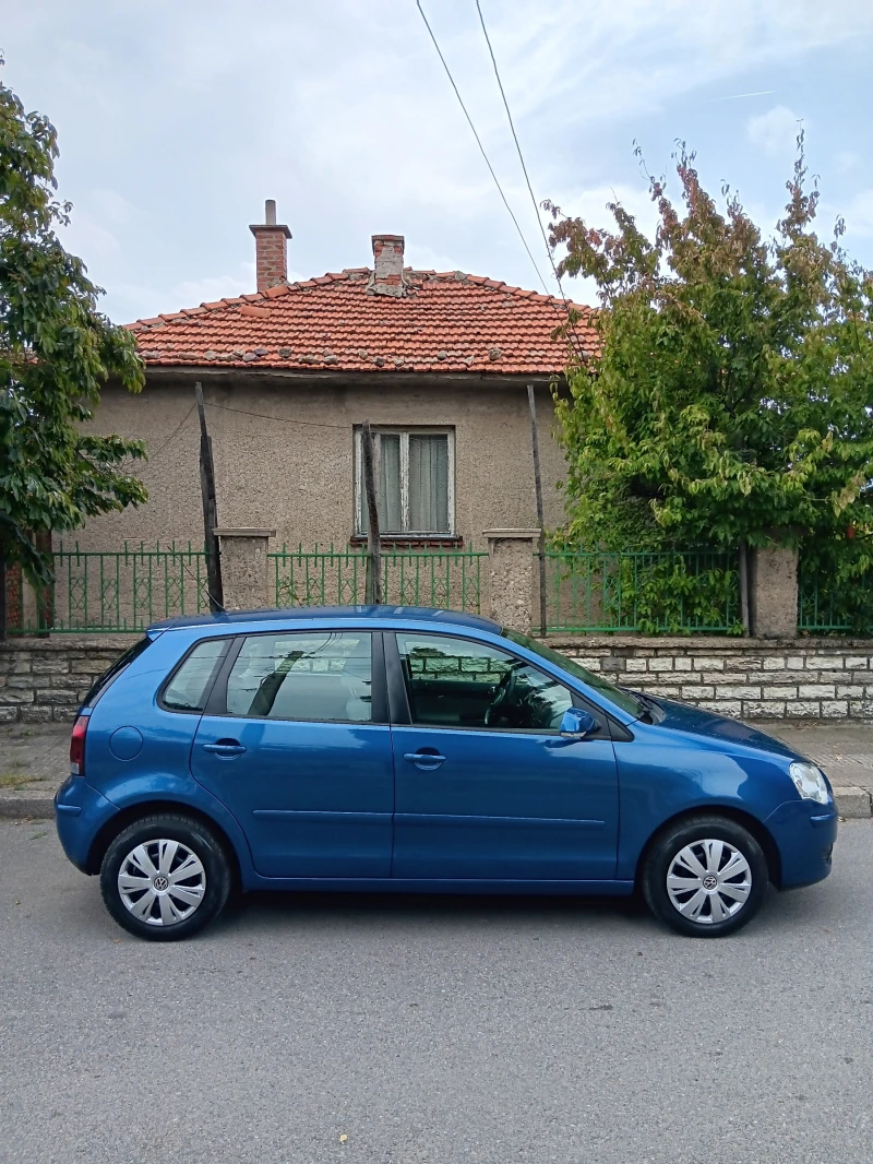 VW Polo 1.4i-80к.с.-КАТО НОВ-МАЛЪК ДАНЪК-ВСИЧКИ ЕКСТРИ!!!!, снимка 13 - Автомобили и джипове - 47472811