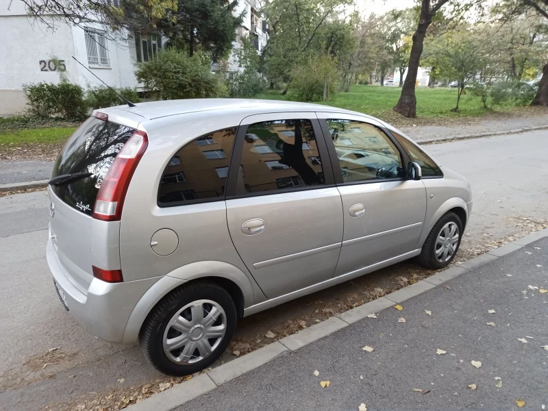 Opel Meriva 1.4 газ климатик, снимка 5 - Автомобили и джипове - 47643603