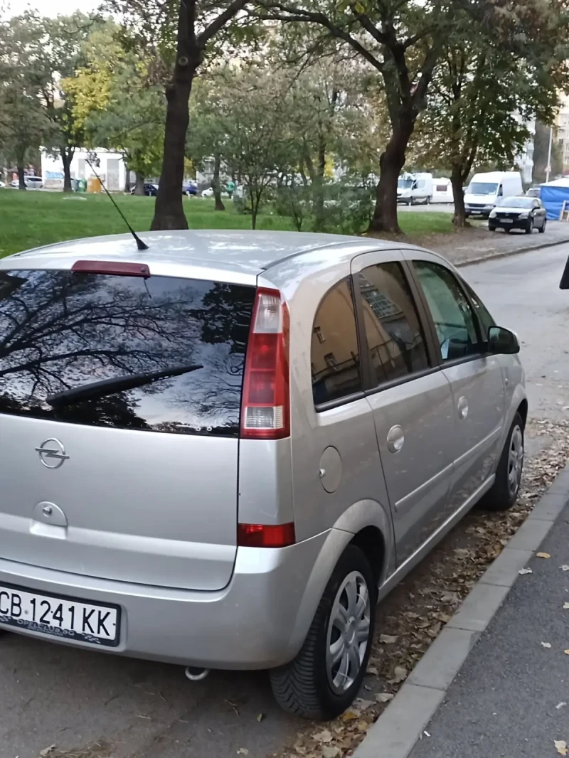 Opel Meriva 1.4 газ климатик, снимка 4 - Автомобили и джипове - 47643603