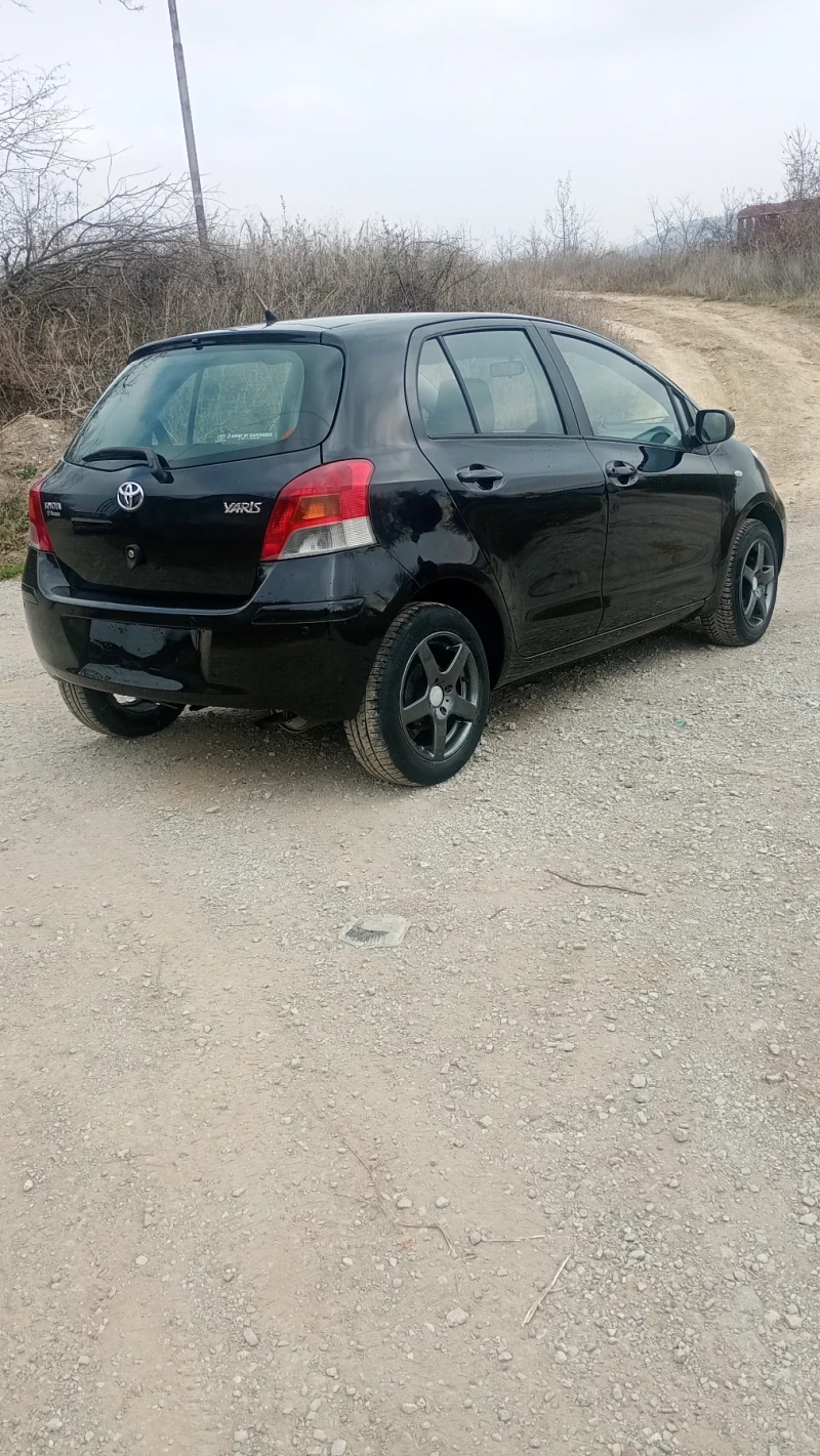 Toyota Yaris, снимка 5 - Автомобили и джипове - 48628467