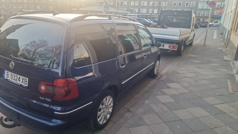 VW Sharan, снимка 4 - Автомобили и джипове - 49693346