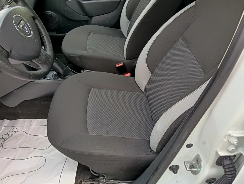 Dacia Sandero 1.2i газова уредба , снимка 9 - Автомобили и джипове - 50259391