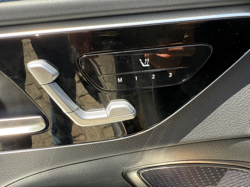 Mercedes-Benz C 220 AMG* Head-Up* 360* Distronic* Лизинг, снимка 13 - Автомобили и джипове - 50788467