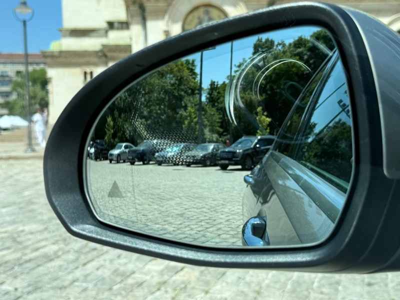 Mercedes-Benz C 220 AMG* Head-Up* 360* Distronic* Лизинг, снимка 14 - Автомобили и джипове - 50788467