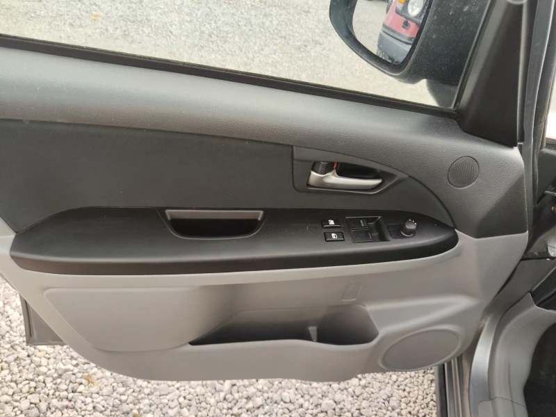 Suzuki SX4 1.6HDI РЕАЛНИ КИЛОМЕТРИ , снимка 11 - Автомобили и джипове - 50828983