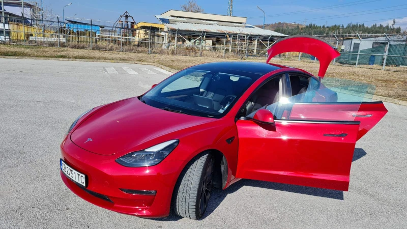 Tesla Model 3 перформънс, снимка 3 - Автомобили и джипове - 52632202