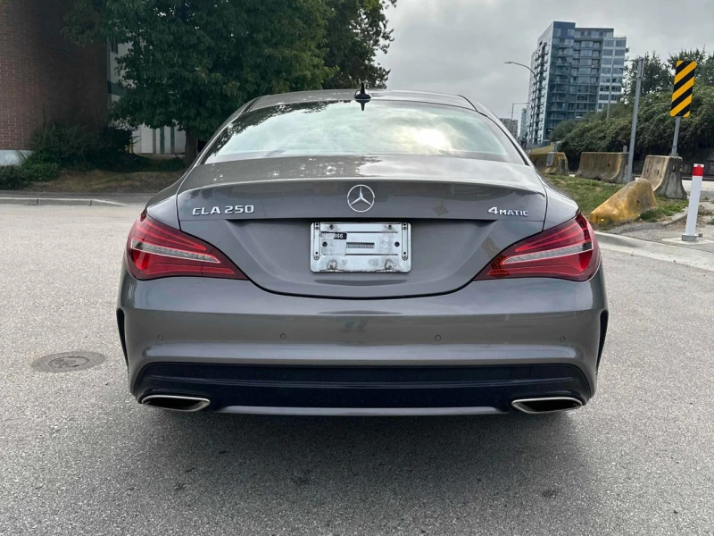 Mercedes-Benz CLA 250 Лизинг* 4MATIC* AMG-pkg* LED* Подгрев* Памет* Пано, снимка 4 - Автомобили и джипове - 52317937