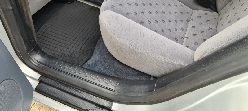 Seat Toledo, снимка 4 - Автомобили и джипове - 52558892