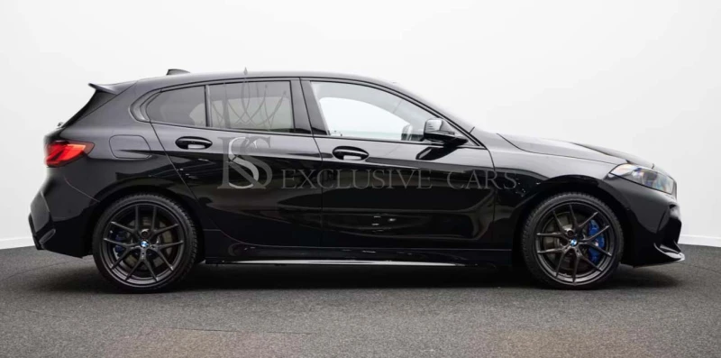 BMW M135 i XDRIVE* EDITION* SHADOW-LINE* H&K* , снимка 4 - Автомобили и джипове - 52291749