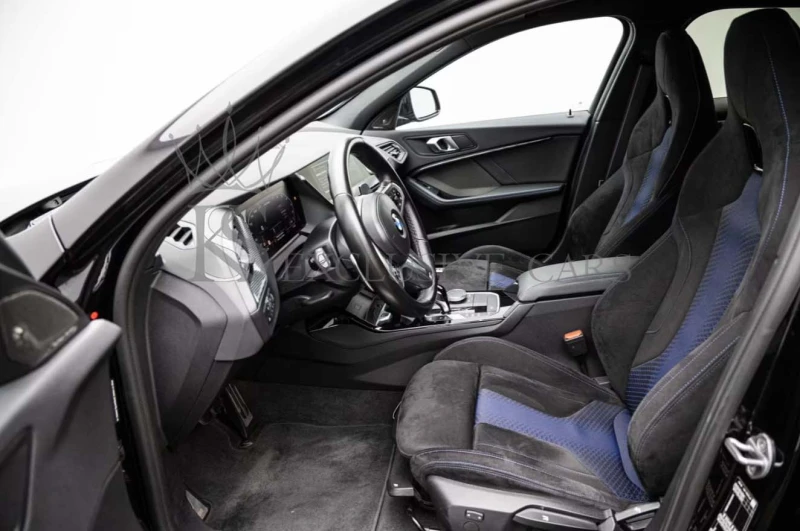 BMW M135 i XDRIVE* EDITION* SHADOW-LINE* H&K* , снимка 10 - Автомобили и джипове - 52291749