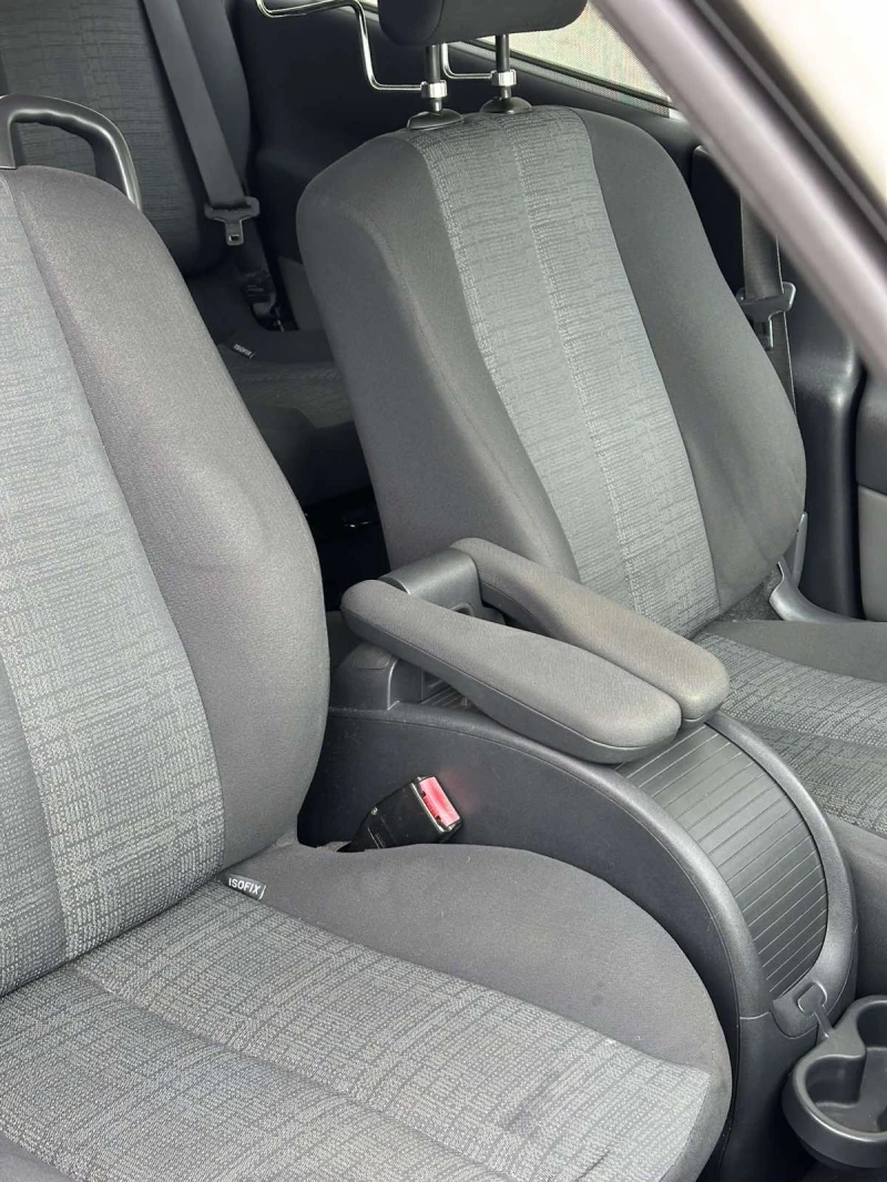 Renault Scenic 1.6* 16V* Ръчка, снимка 11 - Автомобили и джипове - 53432703